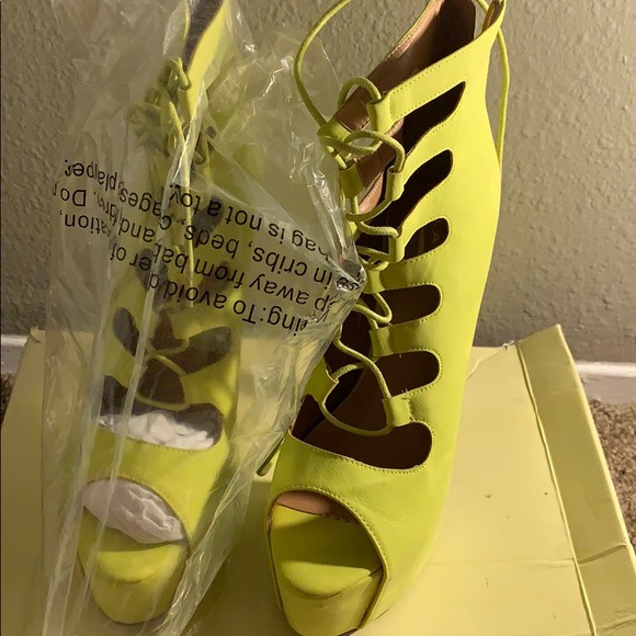 lime green platform heels